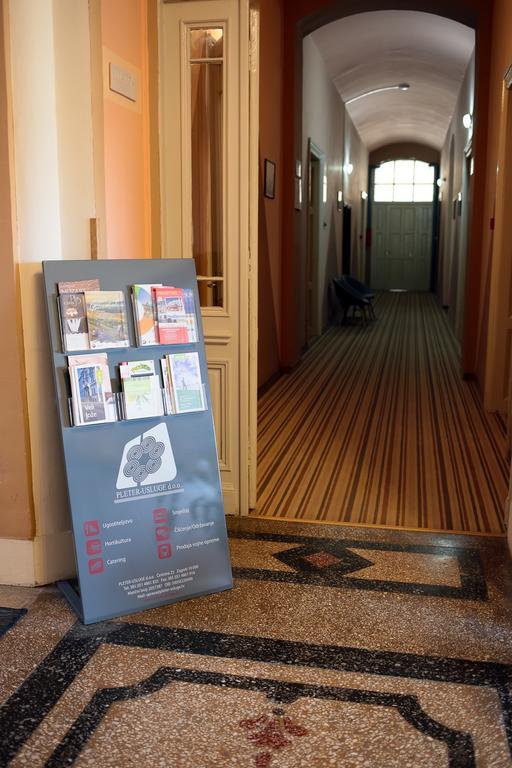 Hotel Veli Joze Póla Kültér fotó